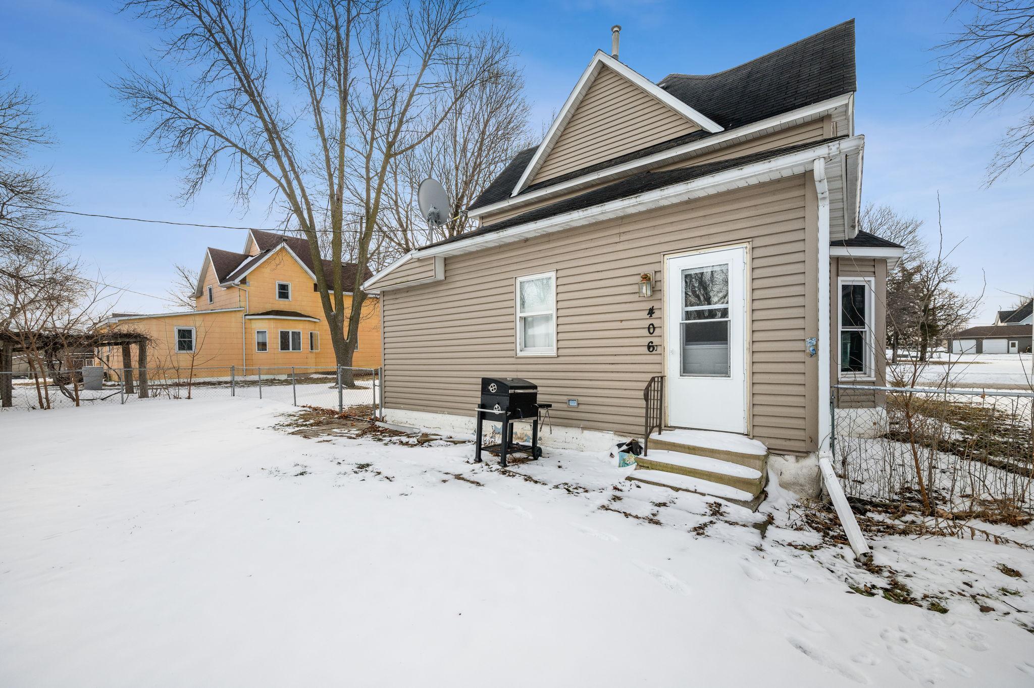 406 East Ciro Street Truman, MN 56088 - Photo 30 of 35