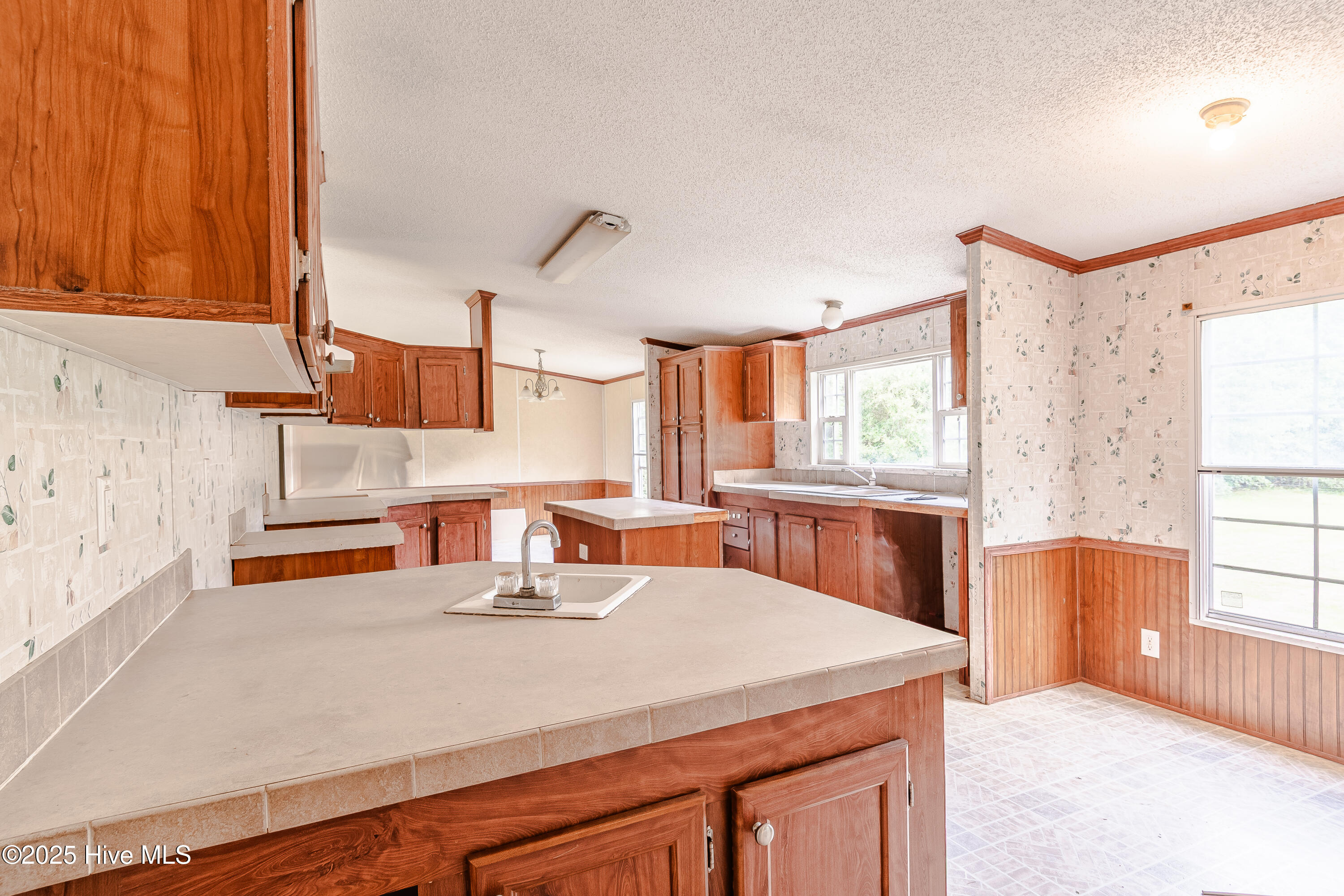 636 Community Centre Kinston, NC 28504 - Photo 11 of 35 27