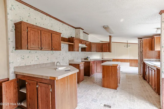 $150,000 | 636 Community Centre, Kinston, NC 28504