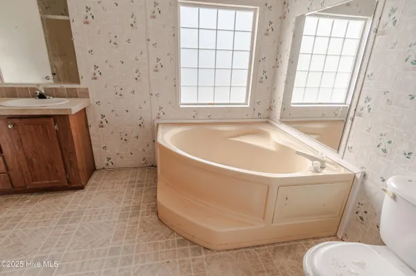 $150,000 | 636 Community Centre, Kinston, NC 28504