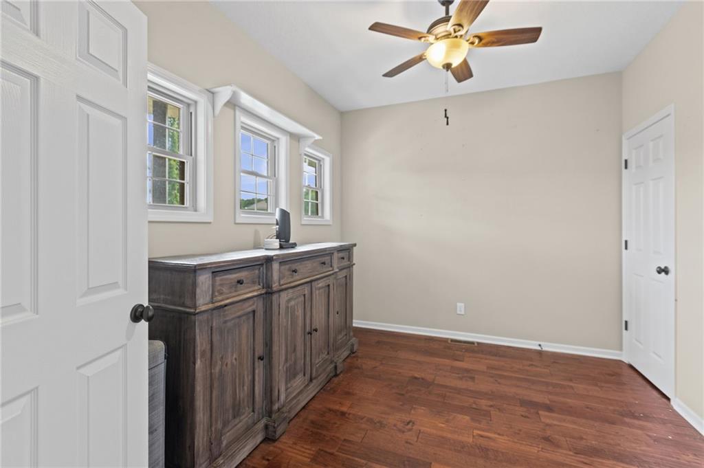 564 Northwest 41st Road Warrensburg, MO 64093 - Photo 21 of 52 Gallery Image 21