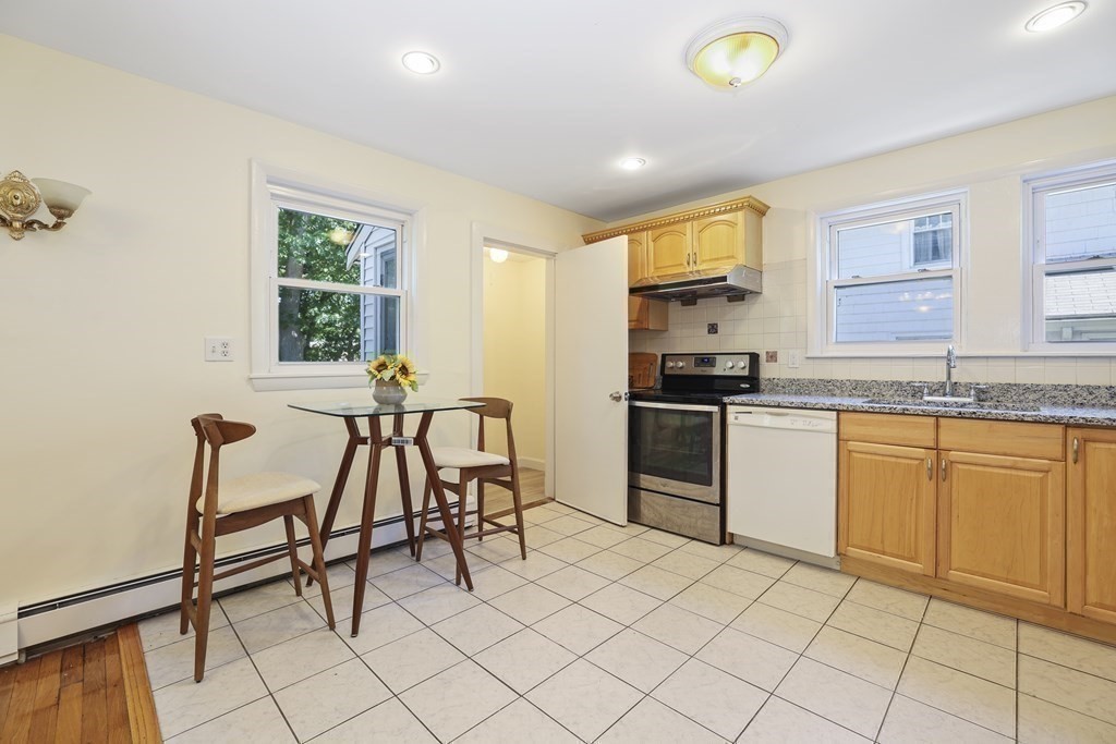 29 Farmington Road Boston, MA 02132 - Photo 11 of 35 Gallery Image 11