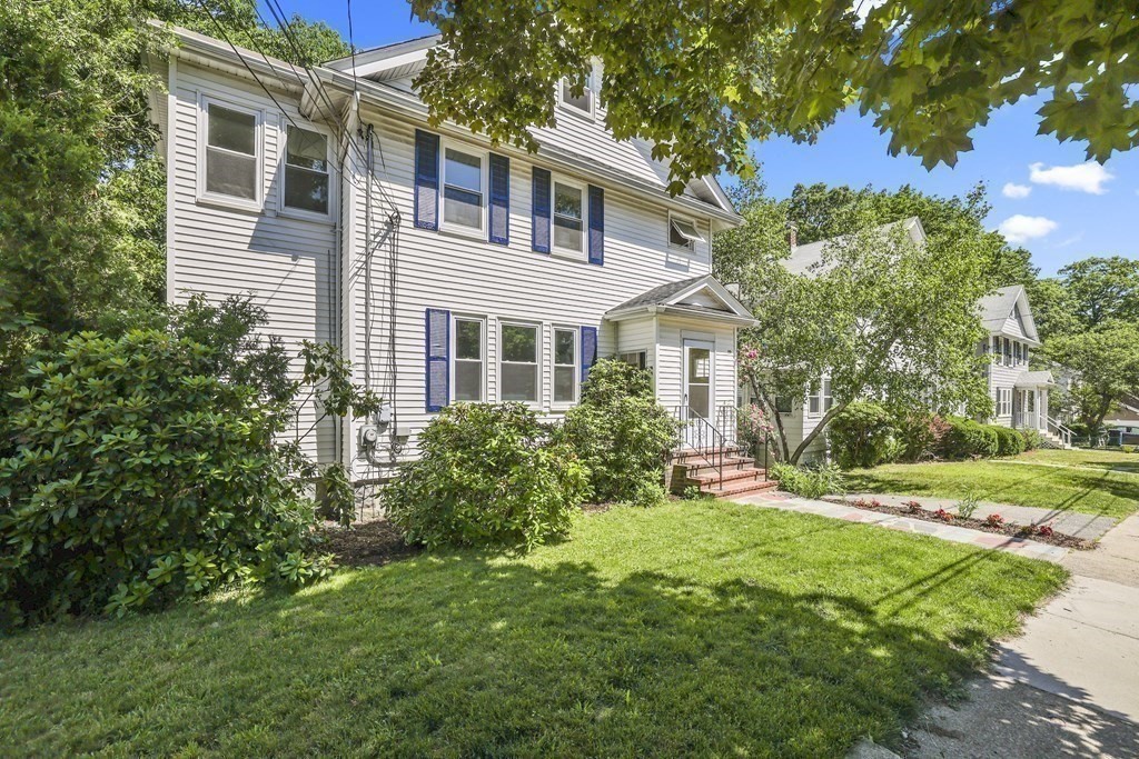 29 Farmington Road Boston, MA 02132 - Photo 3 of 35 Gallery Image 3