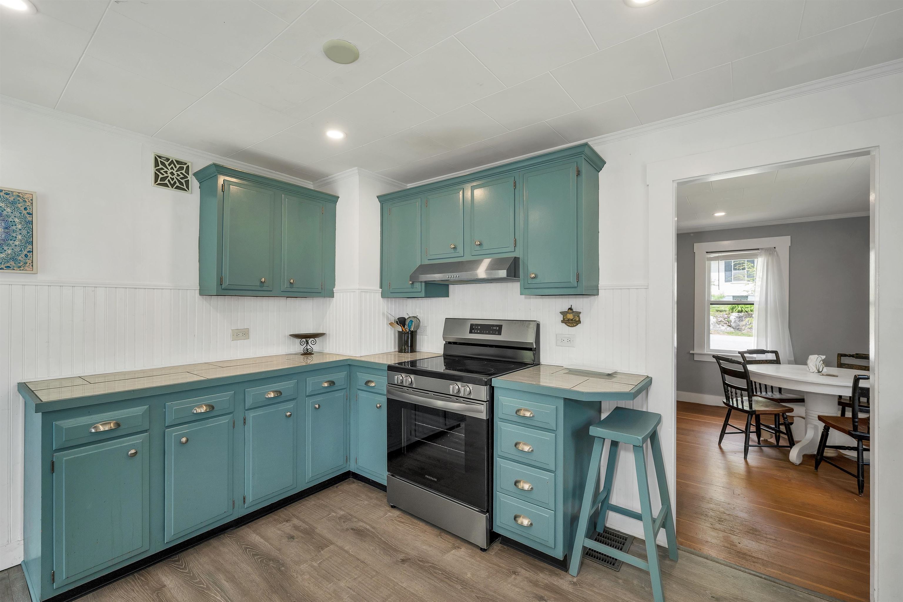 42 Water Street Meredith, NH 03253 - Photo 9 of 28