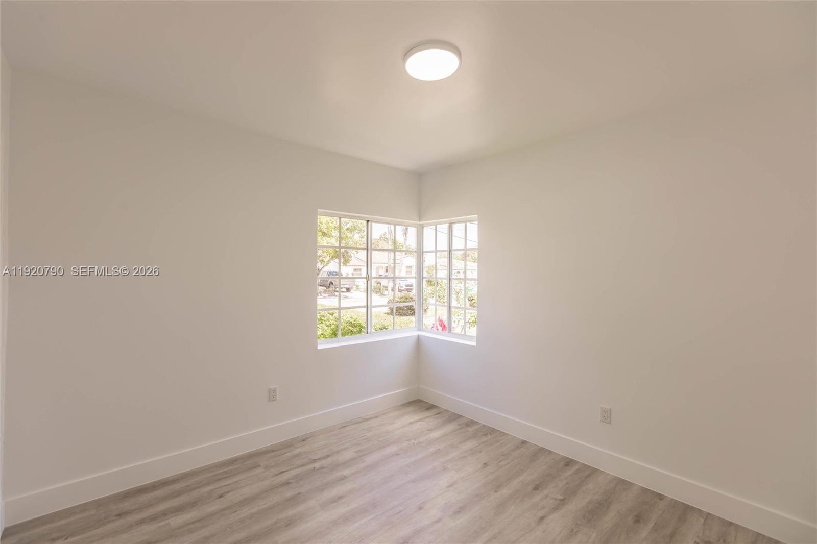 3180 Northwest 2nd Street Miami, FL 33125 - Photo 14 of 28