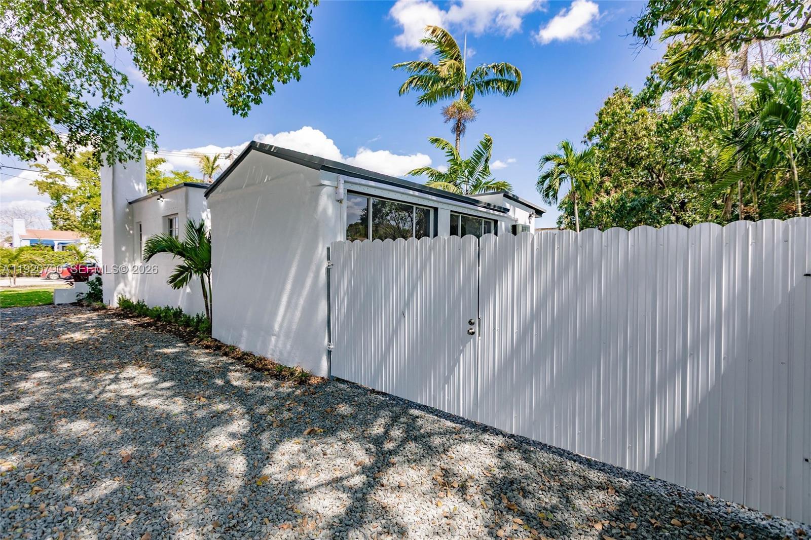3180 Northwest 2nd Street Miami, FL 33125 - Photo 22 of 28