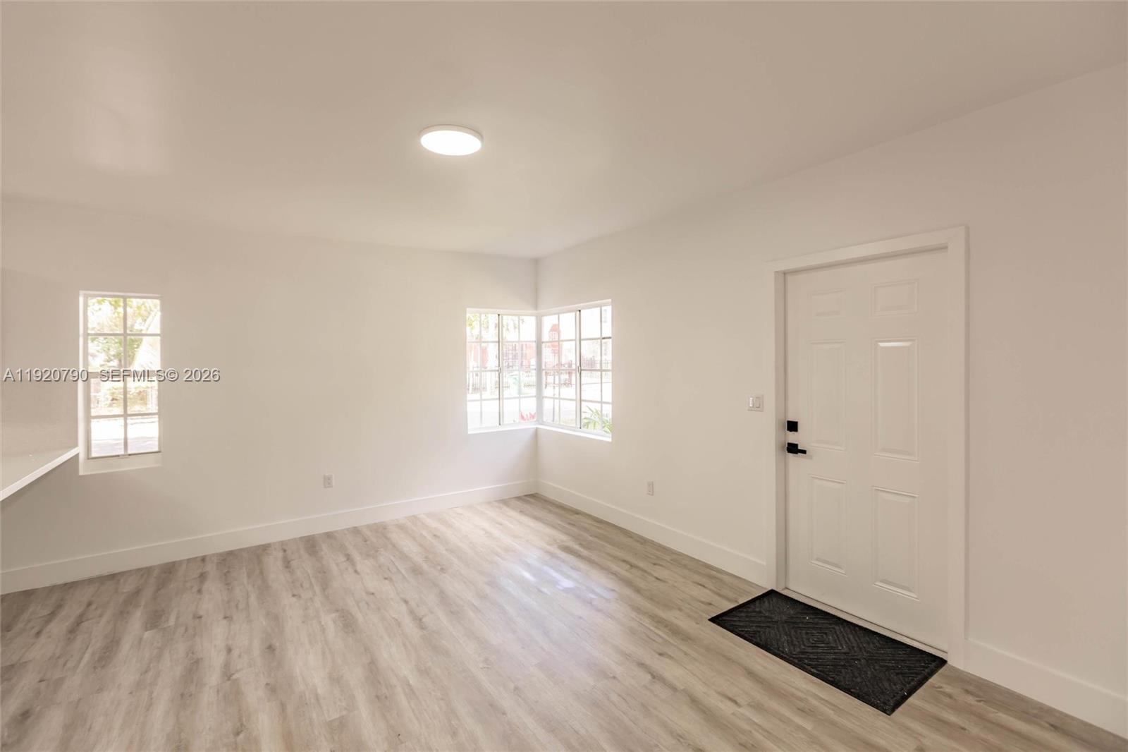 3180 Northwest 2nd Street Miami, FL 33125 - Photo 4 of 28