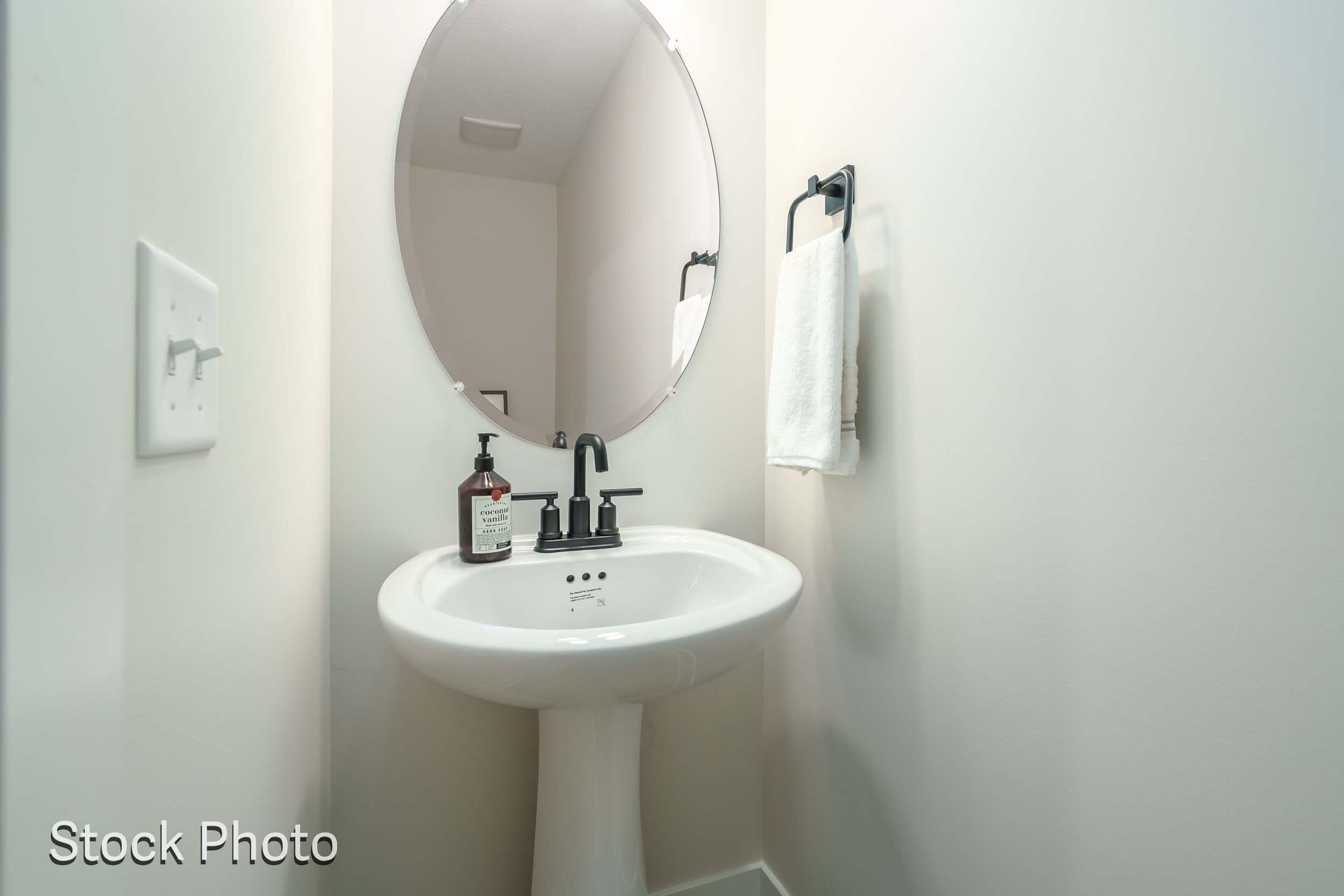 327 Round Hill Road Kalamazoo, MI 49009 - Photo 20 of 28 Hickory_Valley_Dr_196_Kalamazoo_49009-18
