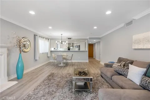 $1,049,900 | 1417 South Westgate Avenue, Unit 203, Los Angeles, CA 90025