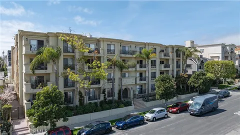 $1,049,900 | 1417 South Westgate Avenue, Unit 203, Los Angeles, CA 90025