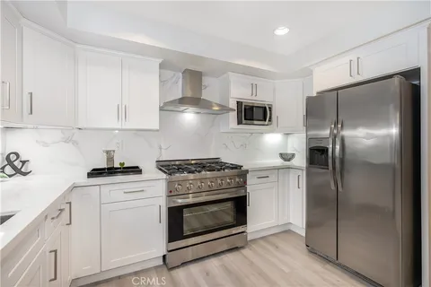 $1,049,900 | 1417 South Westgate Avenue, Unit 203, Los Angeles, CA 90025