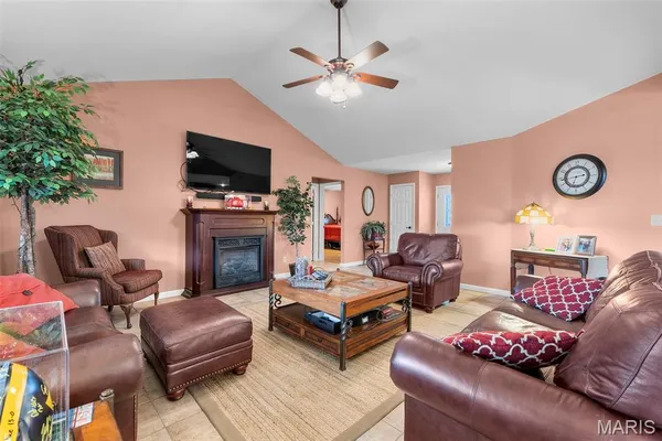 $425,000 | 102 Woodland Trail, Anna, IL 62906