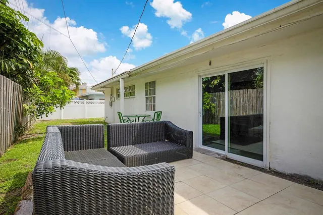 a view of utility room