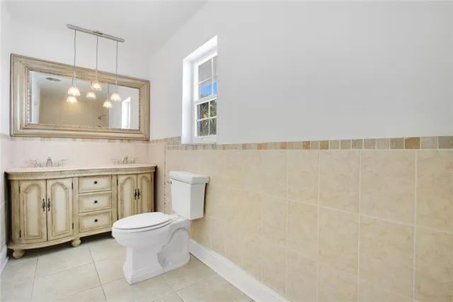 $795,000 | 4421 Northeast 23rd Avenue, Lighthouse Point, FL 33064