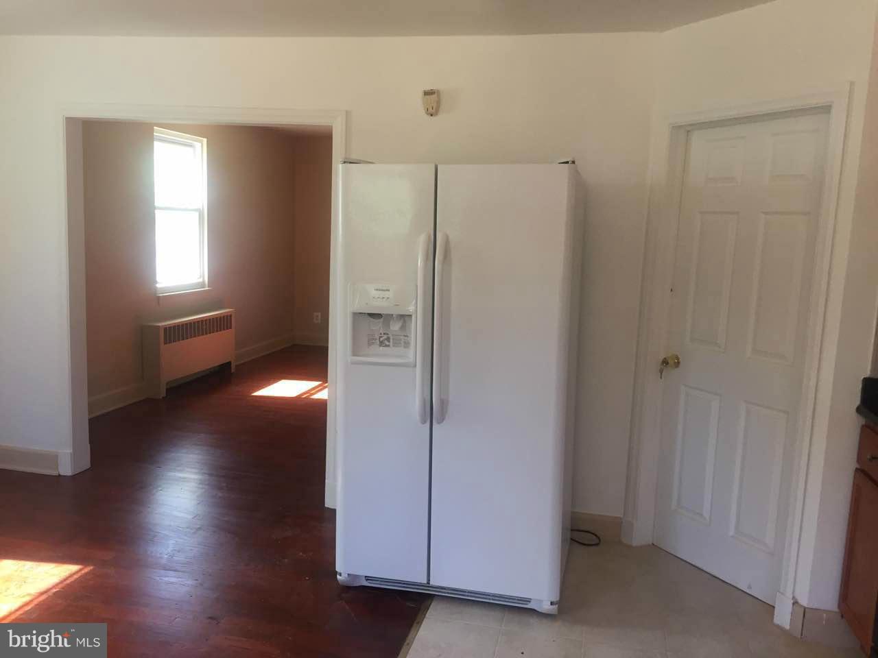 8633 Willow Oak Road Baltimore, MD 21234 - Photo 6 of 30 Kitchen