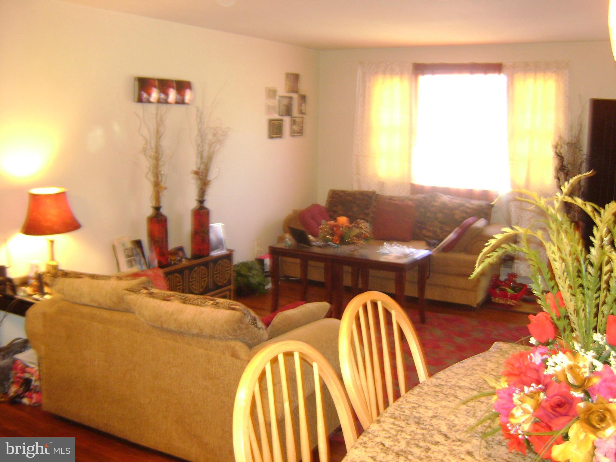 15502 Bealle Hill Road Accokeek, MD 20607 - Photo 8 of 16 Living Room