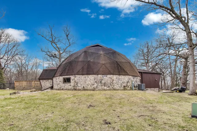 $565,000 | 23528 89th Street, Salem Lakes, WI 53168