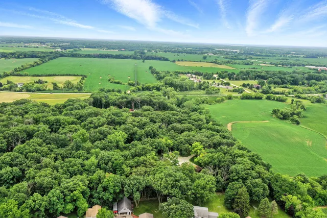 $565,000 | 23528 89th Street, Salem Lakes, WI 53168