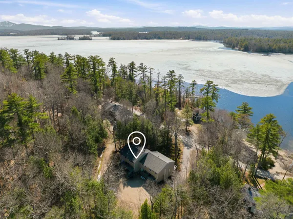 $725,000 | 19 Wawbeek Road, Unit 3, Tuftonboro, NH 03853