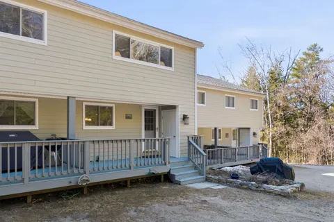 $725,000 | 19 Wawbeek Road, Unit 3, Tuftonboro, NH 03853