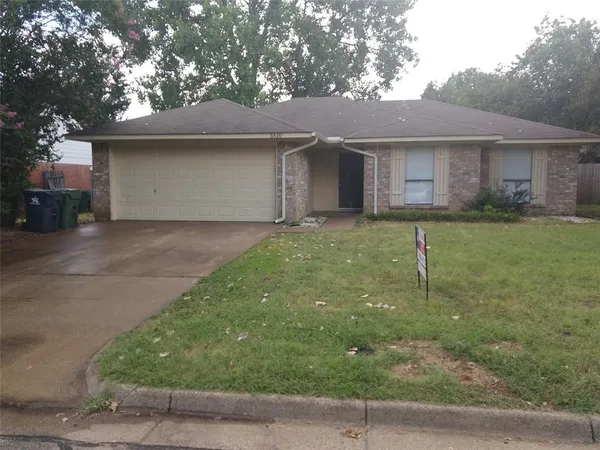 $1,850 | 3610 Westgrove Drive, Arlington, TX 76001