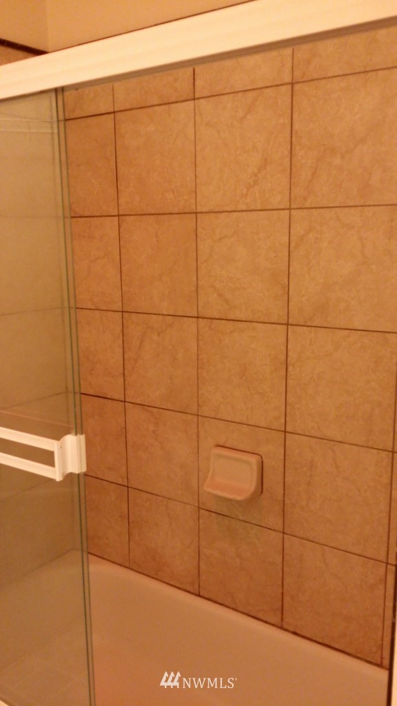 5020 Talbot Place South, Unit F Renton, WA 98055 - Photo 17 of 22