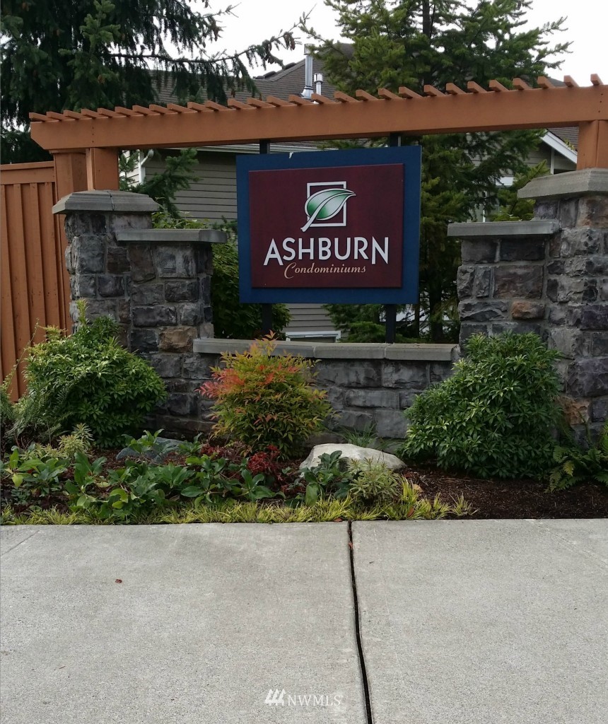 5020 Talbot Place South, Unit F Renton, WA 98055 - Photo 4 of 22