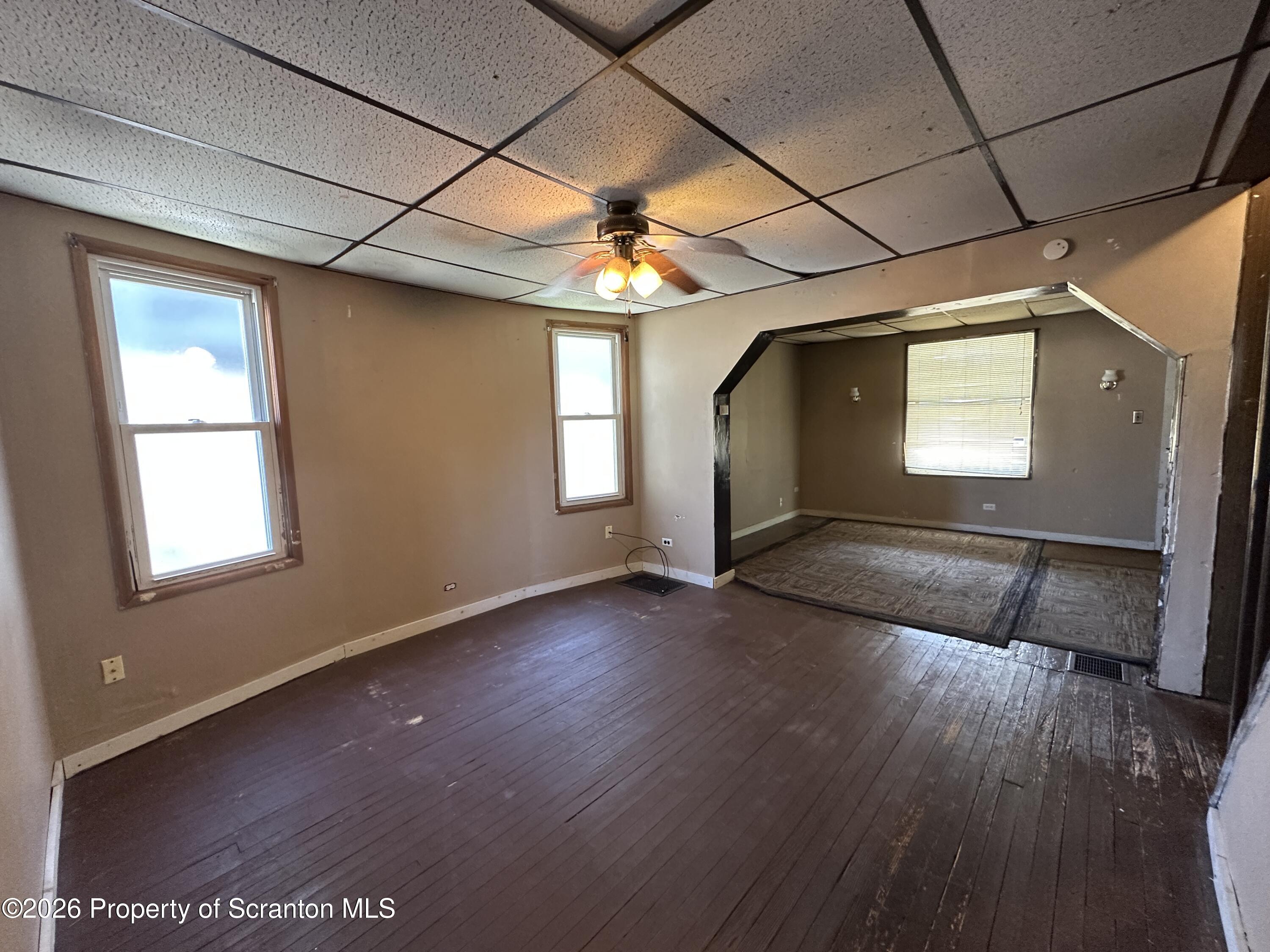 893 Scanlon Avenue Scranton, PA 18508 - Photo 6 of 17 IMG_3453