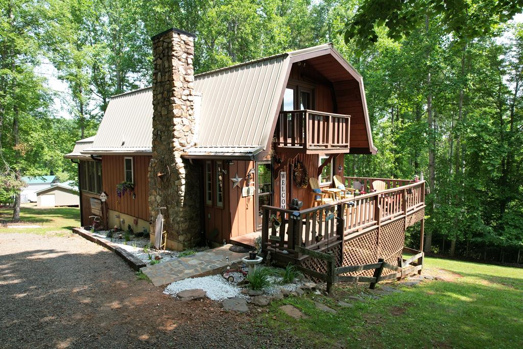 952 Kanawha Ridge Road Dugspur, VA 24325 - Photo 1 of 57 Gallery Image 1