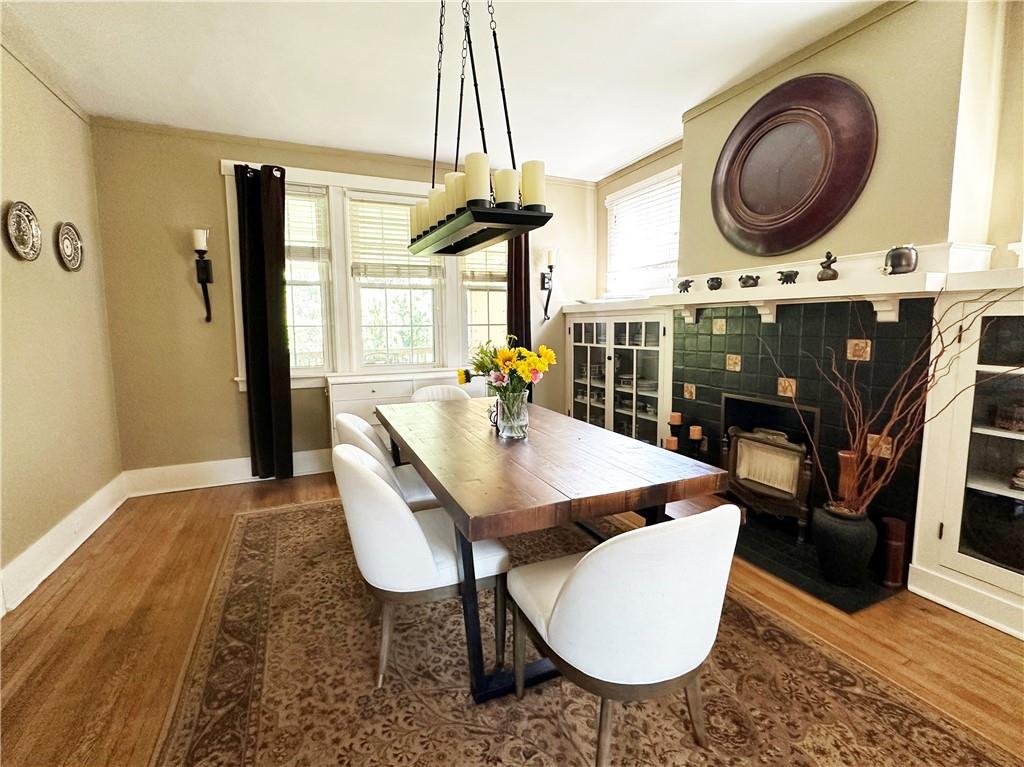 1210 Pemberton Street Pittsburgh, PA 15212 - Photo 5 of 18 Dining Room