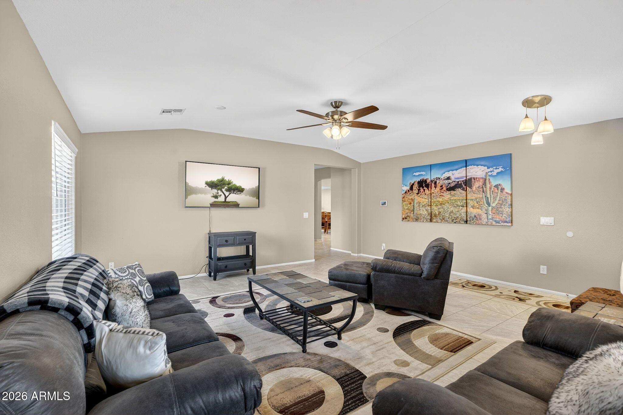 29207 North Mountain View Road San Tan Valley, AZ 85143 - Photo 7 of 40 006_4-web-or-mls-33n_mountain_view_rd_52