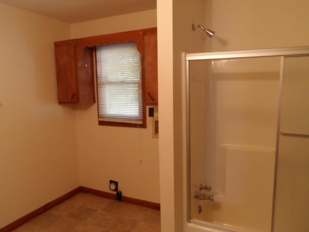 122 Ellison Road Hampton, TN 37658 - Photo 9 of 24 Photo 9