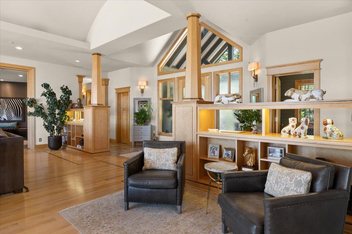 500 Ashland Loop Road Ashland, OR 97520 - Photo 14 of 67 14