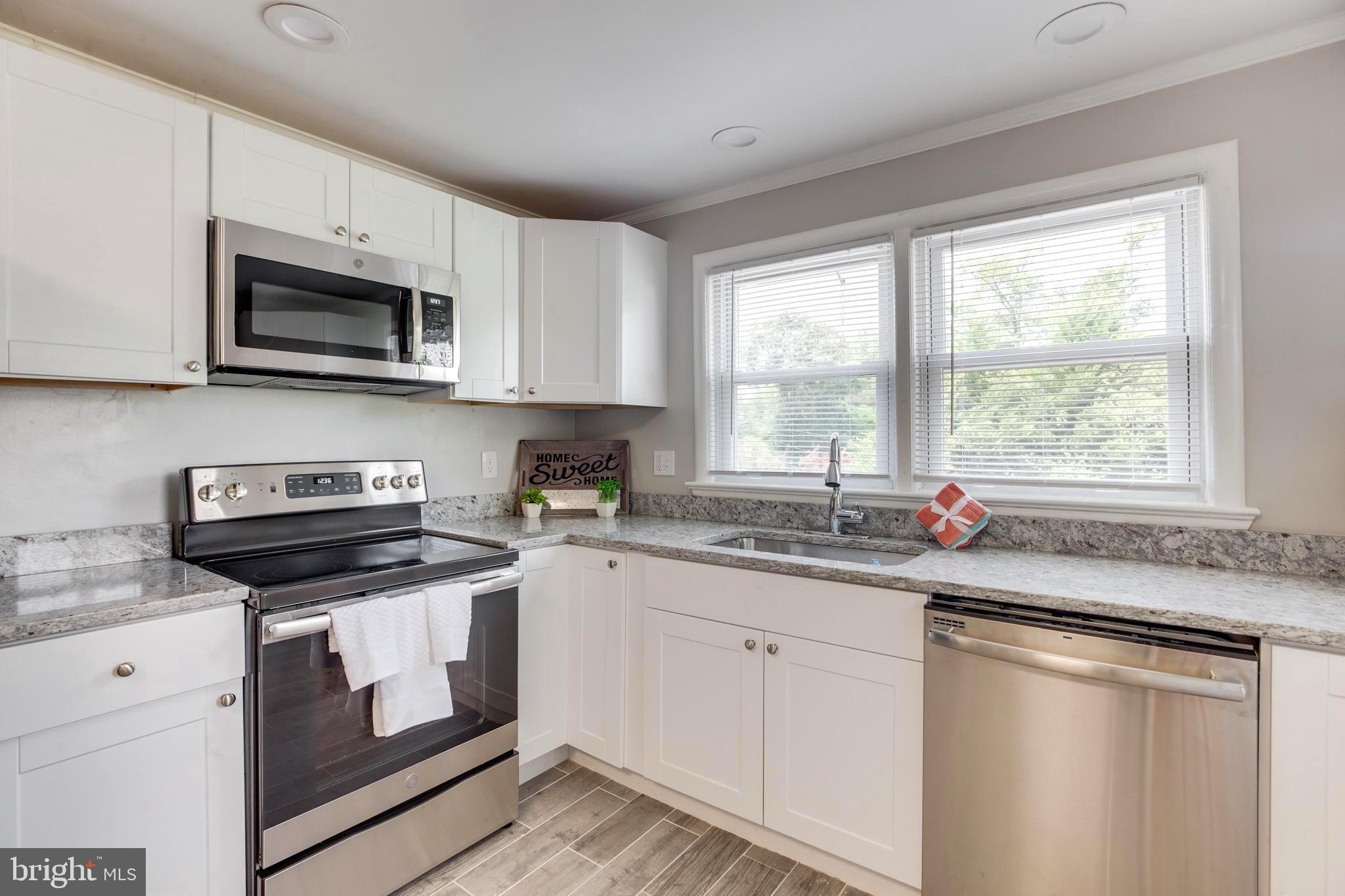 5202 Cedar Road Alexandria, VA 22309 - Photo 12 of 65 New Appliances