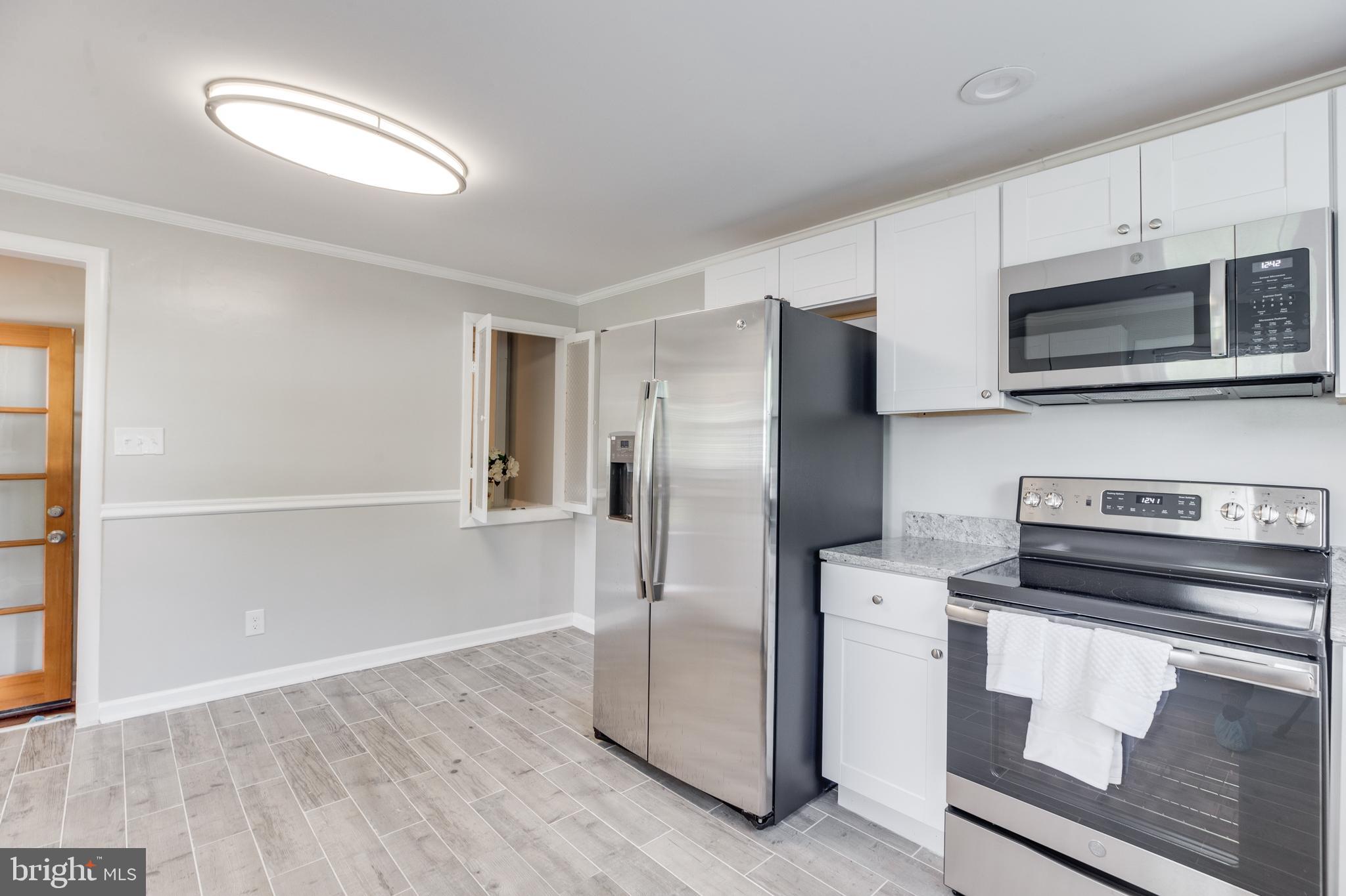 5202 Cedar Road Alexandria, VA 22309 - Photo 15 of 65 Spacious Kitchen