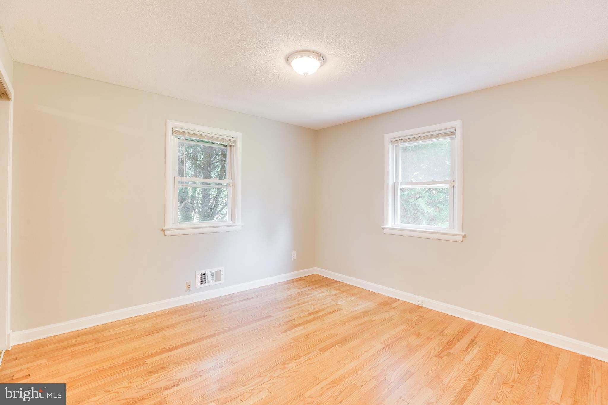 5202 Cedar Road Alexandria, VA 22309 - Photo 25 of 65 Master Bedroom