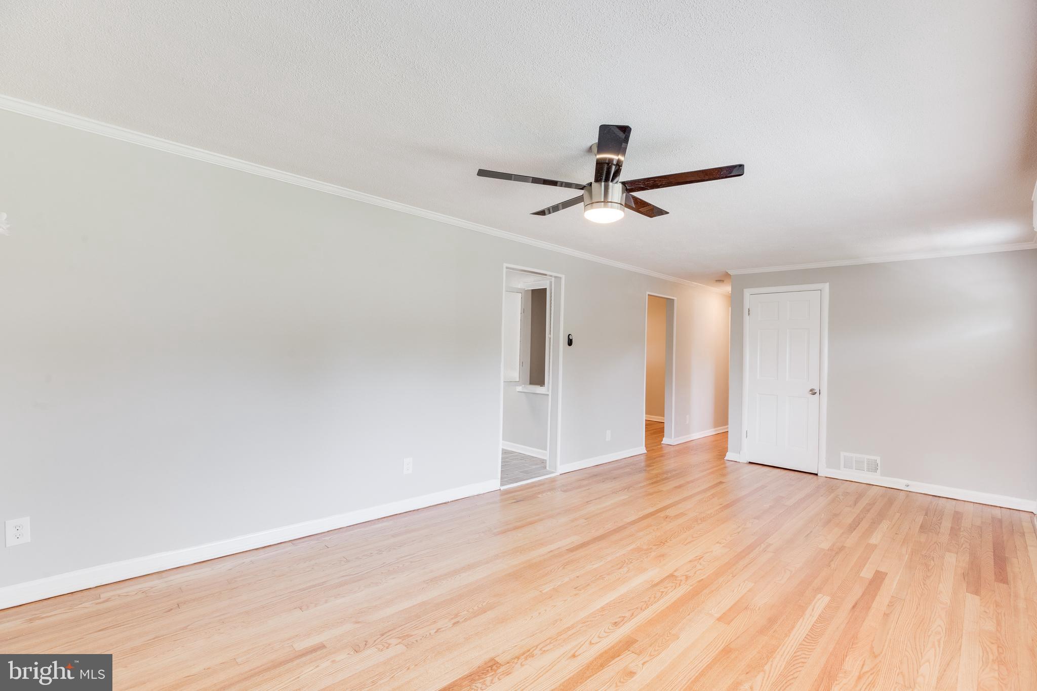 5202 Cedar Road Alexandria, VA 22309 - Photo 9 of 65 Hardwood Flooring on Main Level