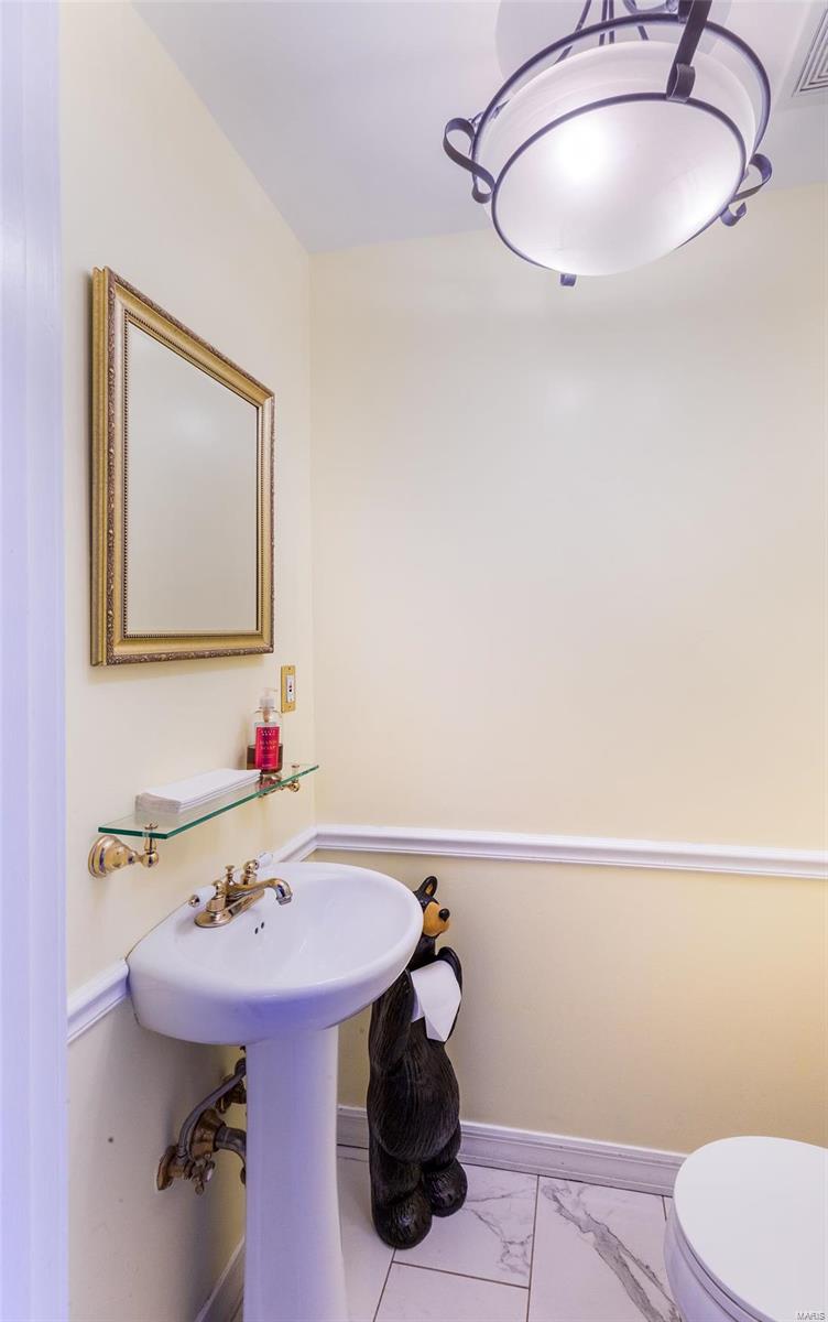 7161 Pershing Avenue St. Louis, MO 63130 - Photo 16 of 37