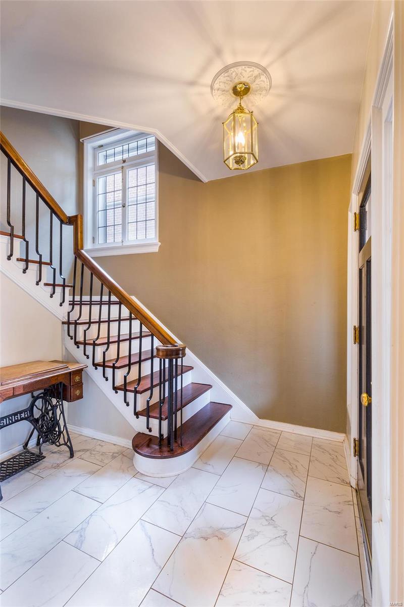 7161 Pershing Avenue St. Louis, MO 63130 - Photo 8 of 37