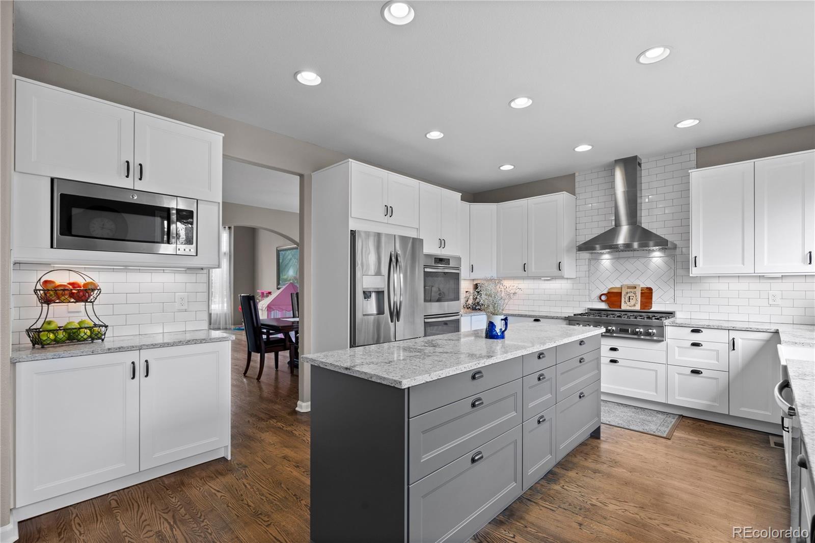 529 Rita Place Castle Pines, CO 80108 - Photo 13 of 49