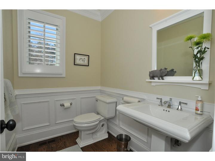 239 Upper Gulph Road Wayne, PA 19087 - Photo 11 of 25 Bathroom