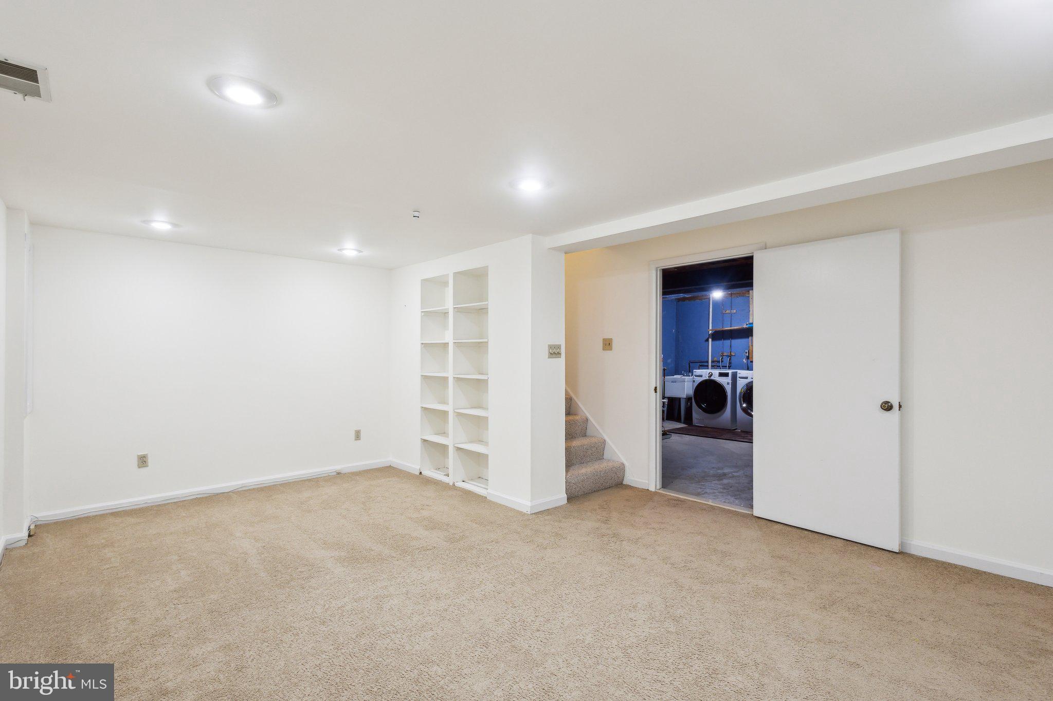 8567 Tyrolean Way Springfield, VA 22153 - Photo 16 of 23