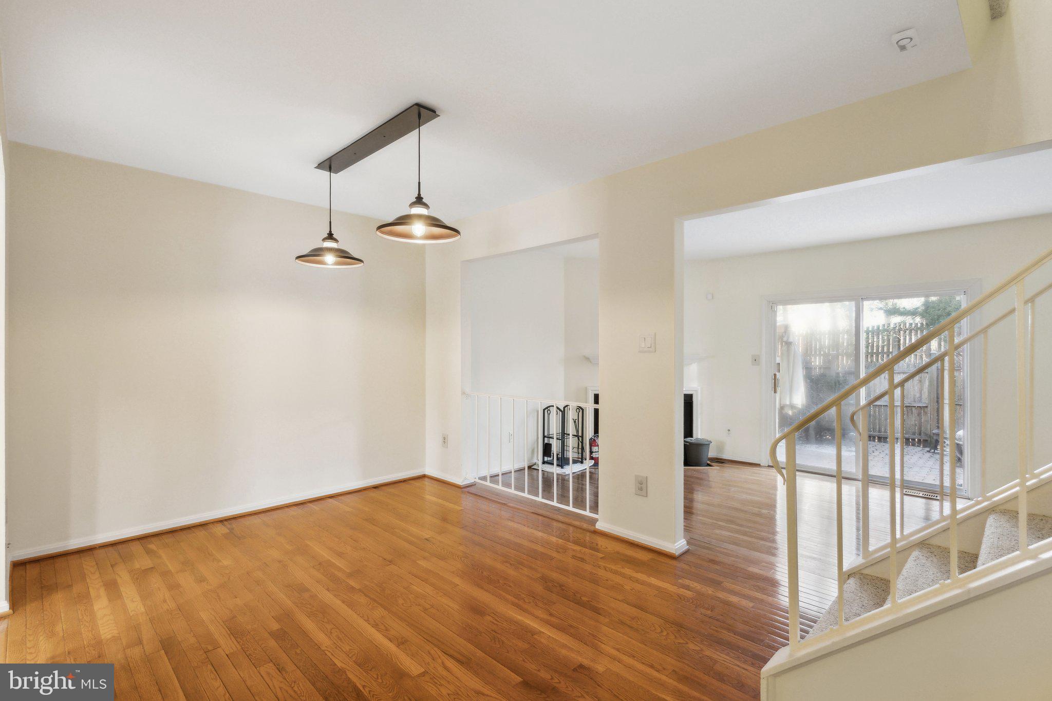 8567 Tyrolean Way Springfield, VA 22153 - Photo 3 of 23