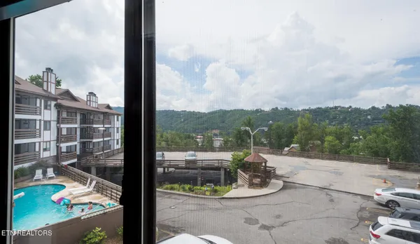 $388,800 | 616 Turkey Nest Road, Unit 108, Gatlinburg, TN 37738