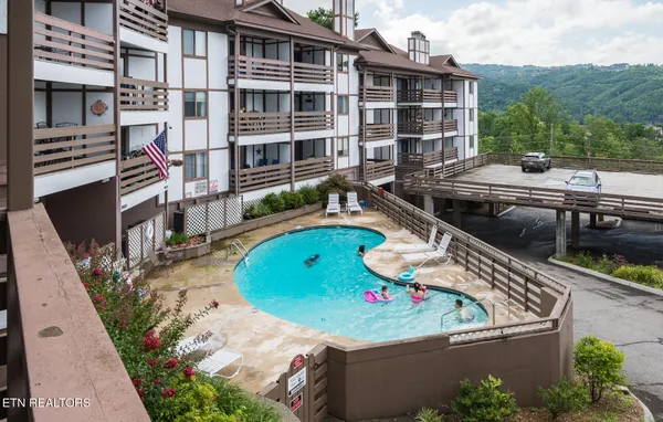 $388,800 | 616 Turkey Nest Road, Unit 108, Gatlinburg, TN 37738