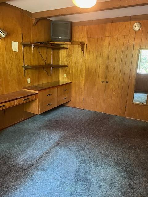 2060 Gettysburg Avenue Clovis, CA 93611 - Photo 15 of 40 a room with a wooden walls