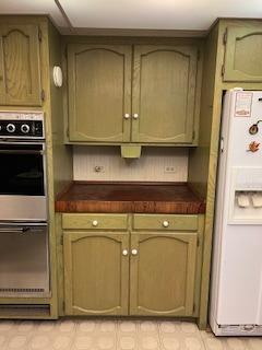 2060 Gettysburg Avenue Clovis, CA 93611 - Photo 6 of 40 a kitchen with granite countertop cabinets appliances and a counter top