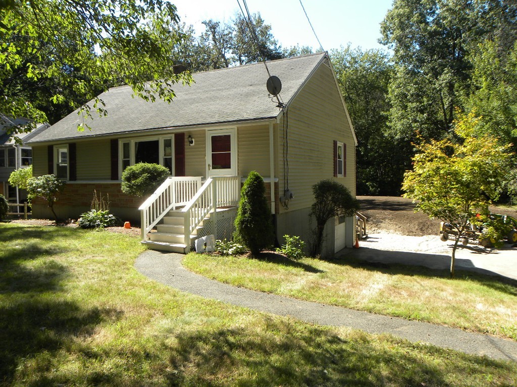 66 Shepard Road Sturbridge, MA 01566 - Photo 2 of 30
