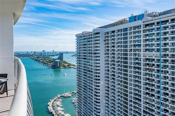 $3,200 | 1750 North Bayshore Drive, Unit 3410, Miami, FL 33132