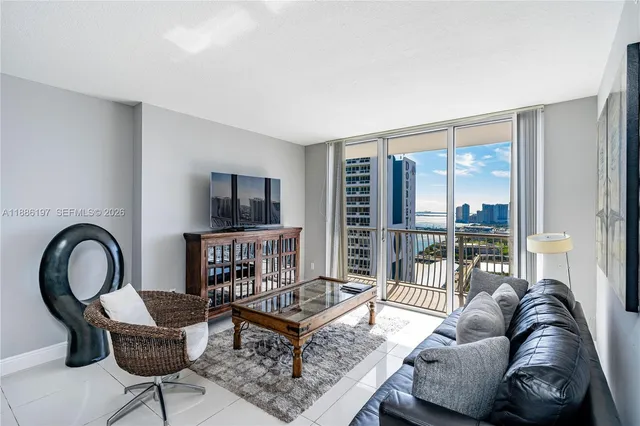 $3,200 | 1750 North Bayshore Drive, Unit 3410, Miami, FL 33132